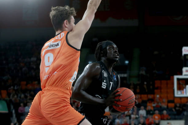 我可以帮你 我可以帮你