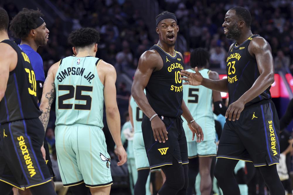 体育2023年10月28日《体育新闻》完整版